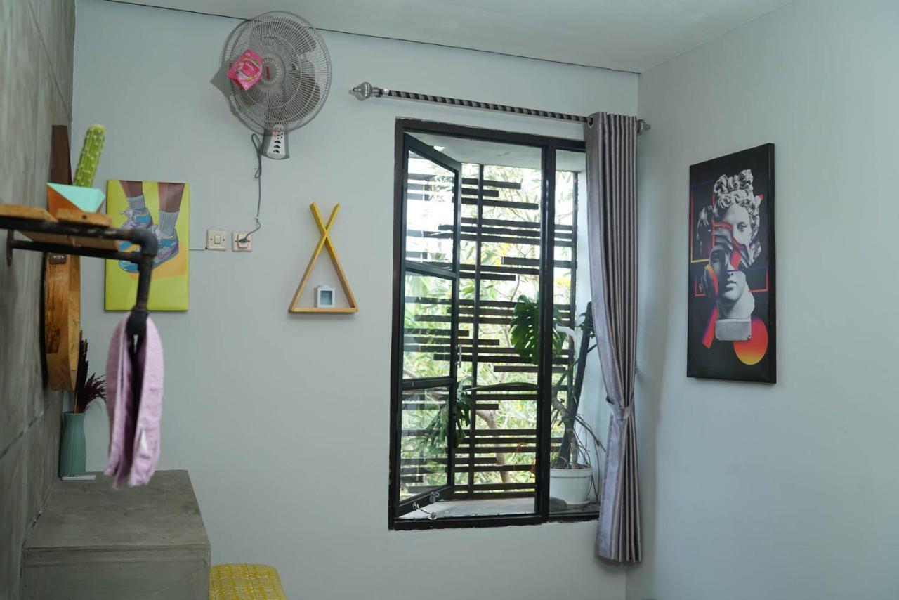 Happy House Bnb Bromo Backpacker โปรโบลิงโก ภายนอก รูปภาพ