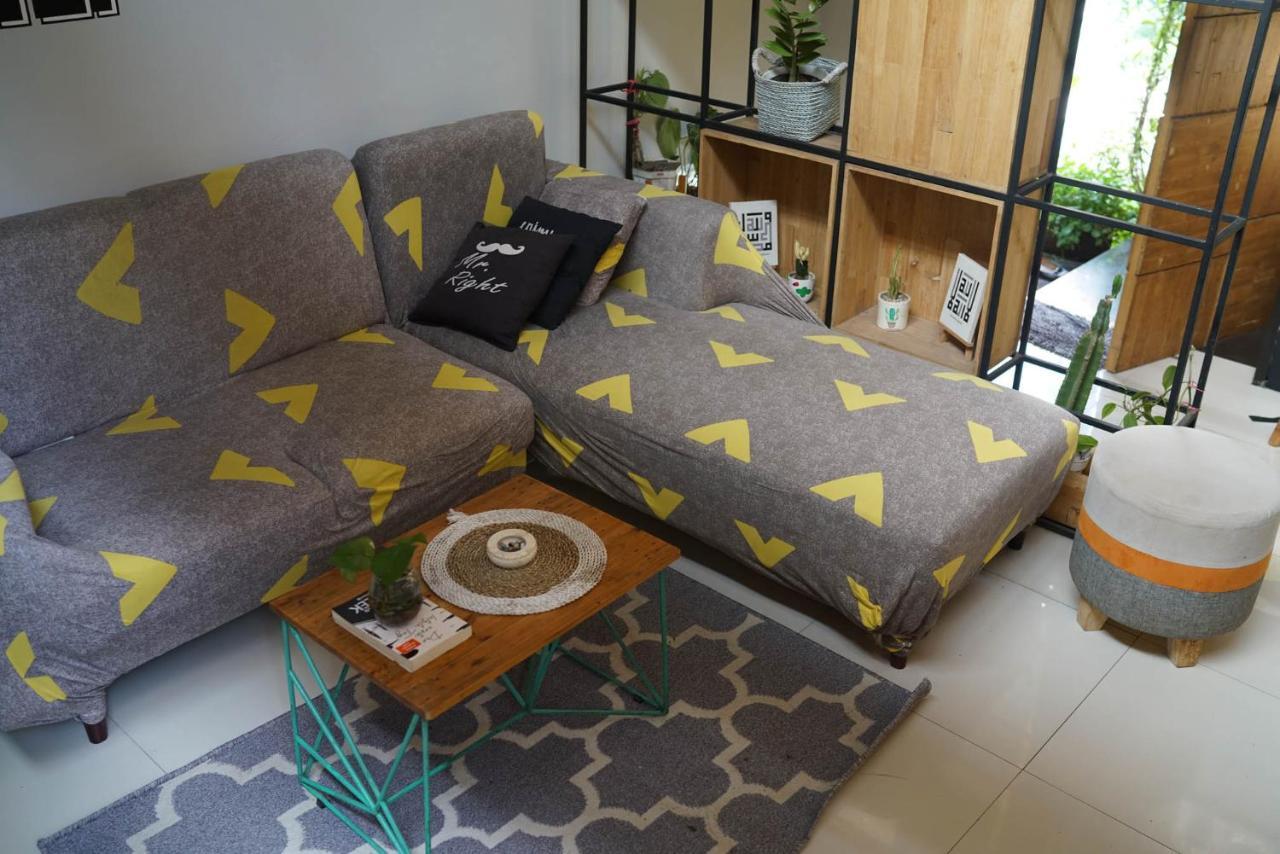 Happy House Bnb Bromo Backpacker โปรโบลิงโก ภายนอก รูปภาพ